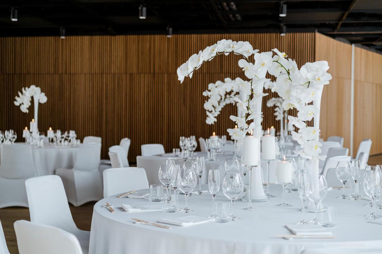 Nobu Hotel Varsavia Esterno foto The Gallery at The National Portrait Gallery
