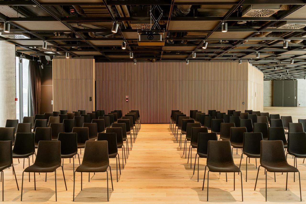 Nobu Hotel Varsavia Esterno foto The auditorium