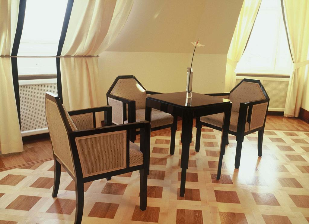 Nobu Hotel Varsavia Esterno foto A room rendered with POV-Ray