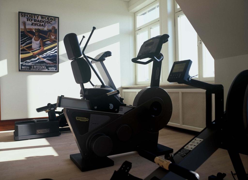 Nobu Hotel Varsavia Esterno foto A recumbent bike